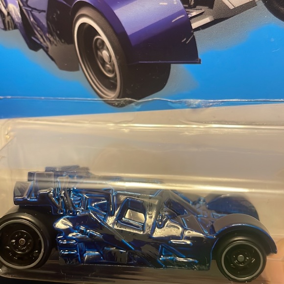 Dark Knight Batmobile : Batman Trilogy - Picture 10 of 11